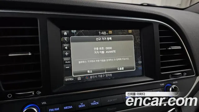 Hyundai AVANTE 2017 — фото 18