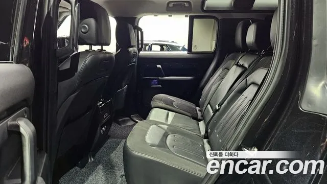 Land Rover Defender 2020 — фото 11