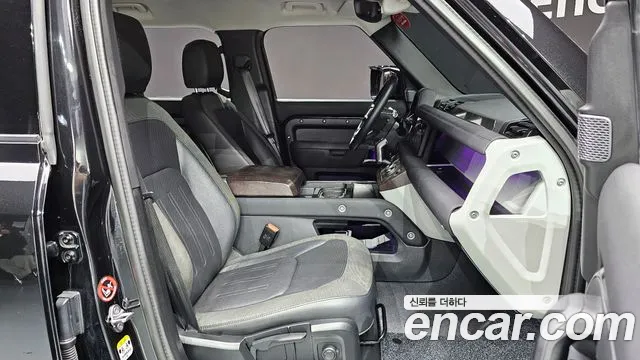 Land Rover Defender 2020 — фото 12