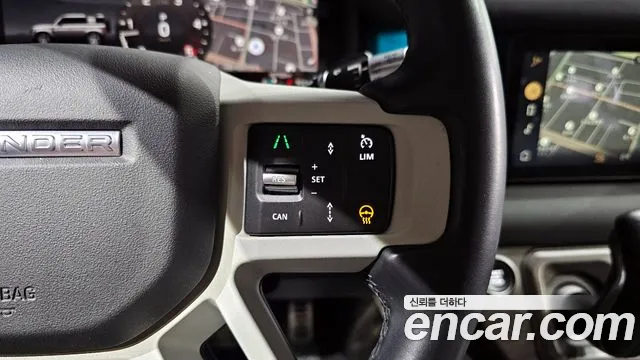 Land Rover Defender 2020 — фото 16