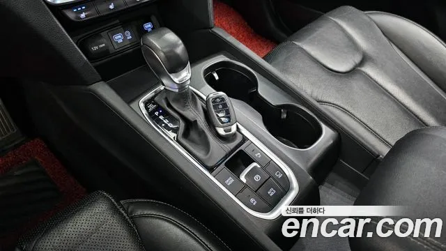 Hyundai Santafe 2019 — фото 12