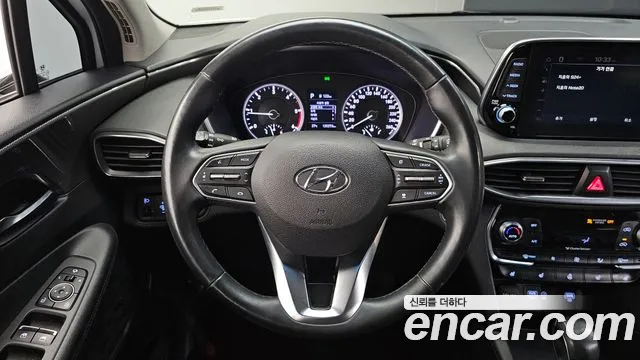 Hyundai Santafe 2019 — фото 19