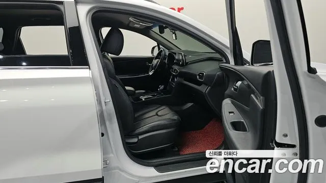 Hyundai Santafe 2019 — фото 16