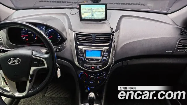 Hyundai Accent 2014 — фото 20