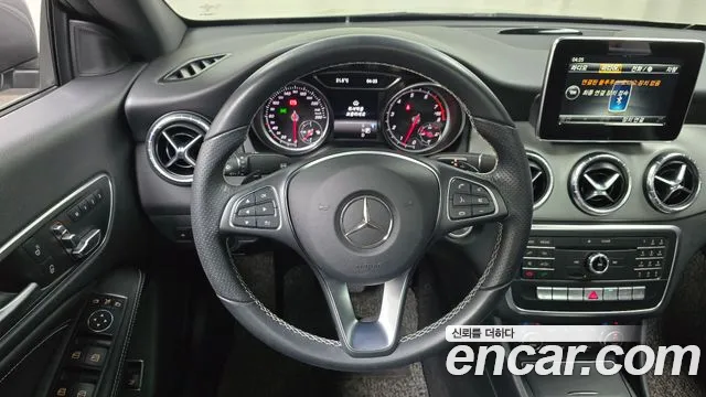 Mercedes-Benz CLA-Class 2017 — фото 13