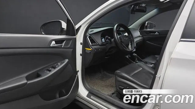 Hyundai Tucson 2017 — фото 10