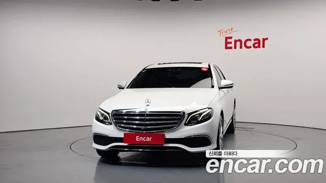 Mercedes-Benz E-Class 2019 — фото 3
