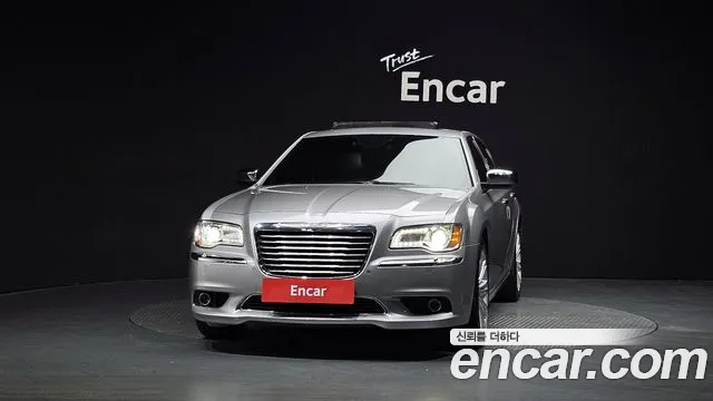 Chrysler 300C 2014 — фото 3