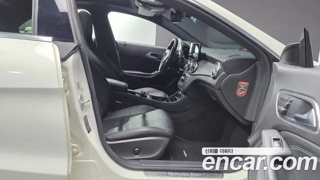 Mercedes-Benz CLA-Class 2014 — фото 11