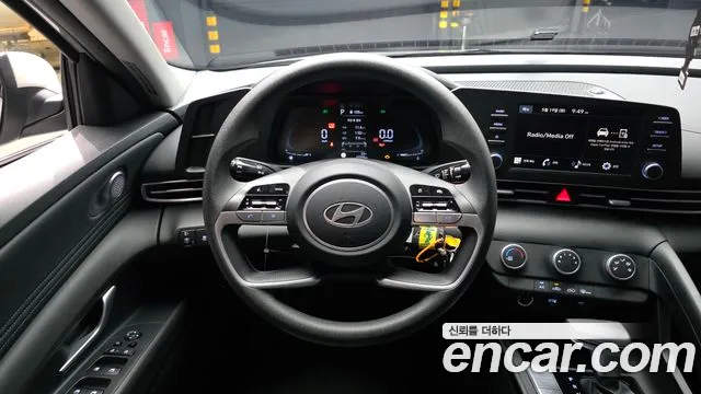 Hyundai AVANTE 2024 — фото 19