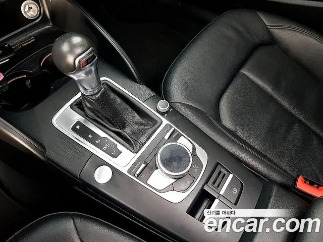 Audi A3 2018 — фото 13