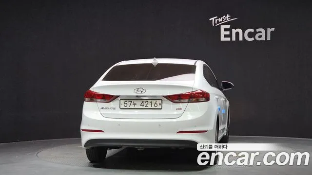 Hyundai AVANTE 2017 — фото 4