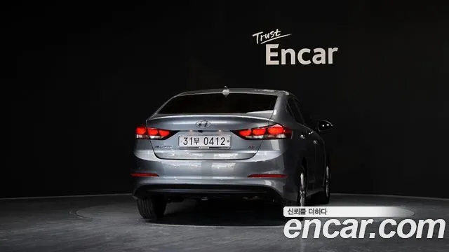 Hyundai AVANTE 2017 — фото 4