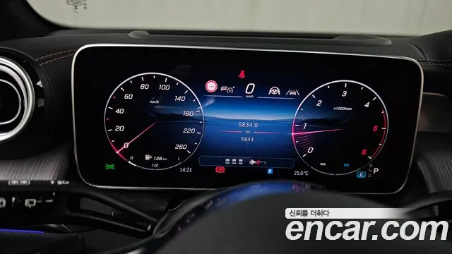 Mercedes-Benz GLC-Class 2025 — фото 11