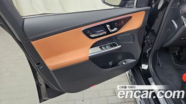 Mercedes-Benz GLC-Class 2025 — фото 14