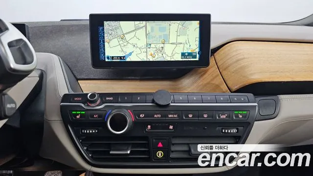 BMW i3 2015 — фото 16