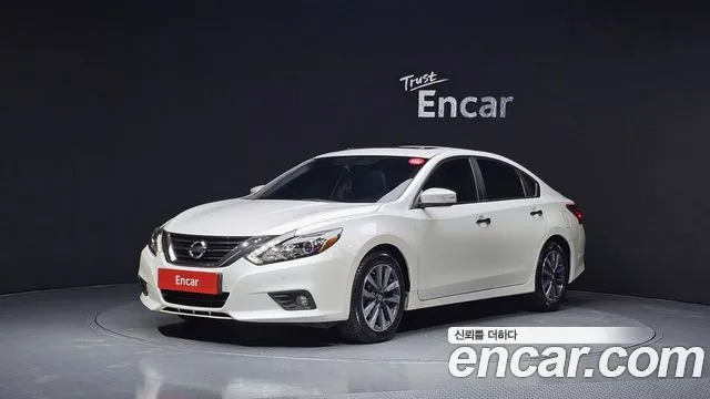 Nissan Altima 2017 — фото 1