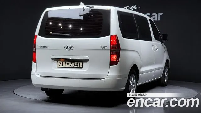 Hyundai Starex 2019 — фото 2