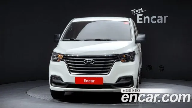 Hyundai Starex 2019 — фото 3