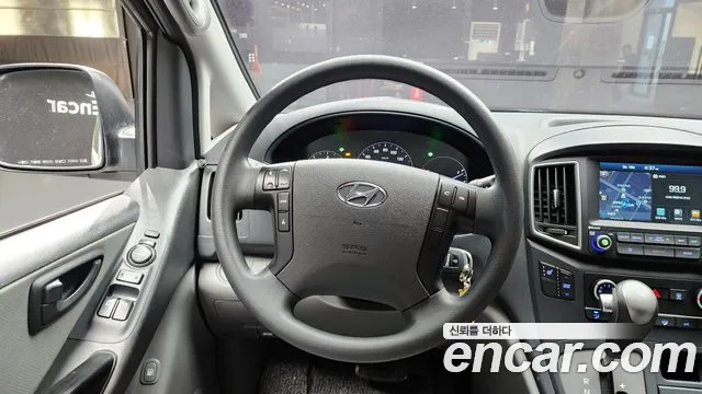 Hyundai Starex 2019 — фото 20