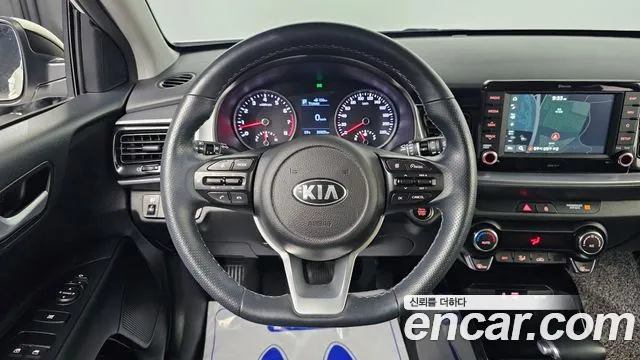 Kia Stonic 2020 — фото 15