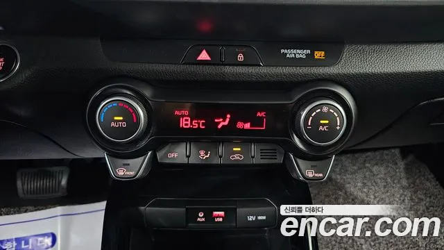 Kia Stonic 2020 — фото 18