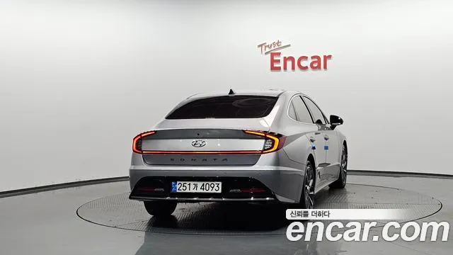 Hyundai Sonata 2023 — фото 3