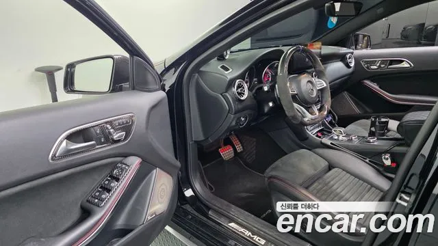 Mercedes-Benz A-Class 2017 — фото 12
