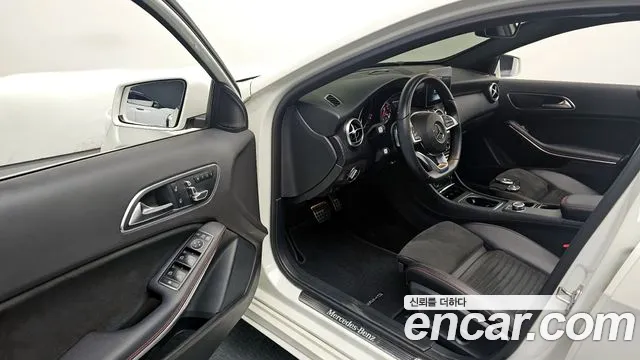 Mercedes-Benz A-Class 2018 — фото 13