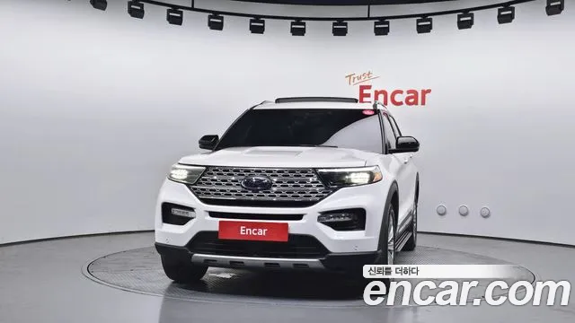 Ford Explorer 2020 — фото 3