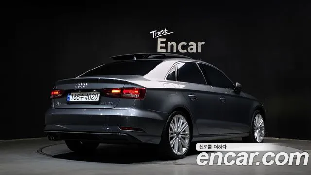 Audi A3 2018 — фото 2