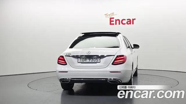 Mercedes-Benz E-Class 2019 — фото 4