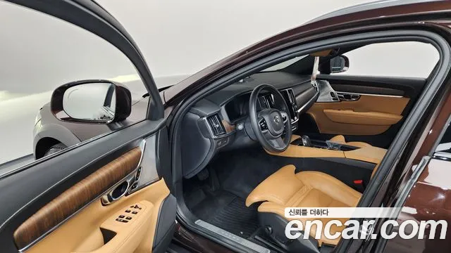 Volvo V90 2021 — фото 10