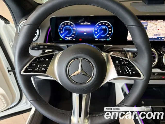 Mercedes-Benz EQB 2026 — фото 14