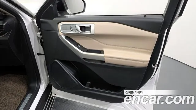 Ford Explorer 2020 — фото 14