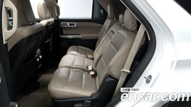 Ford Explorer 2020 — фото 16