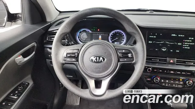 Kia Niro 2021 — фото 19