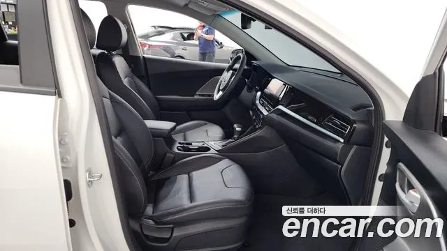 Kia Niro 2021 — фото 16