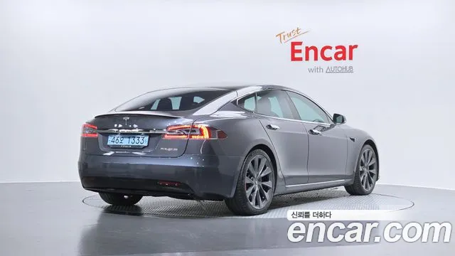 Tesla Model S 2020 — фото 2