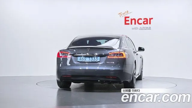 Tesla Model S 2020 — фото 4