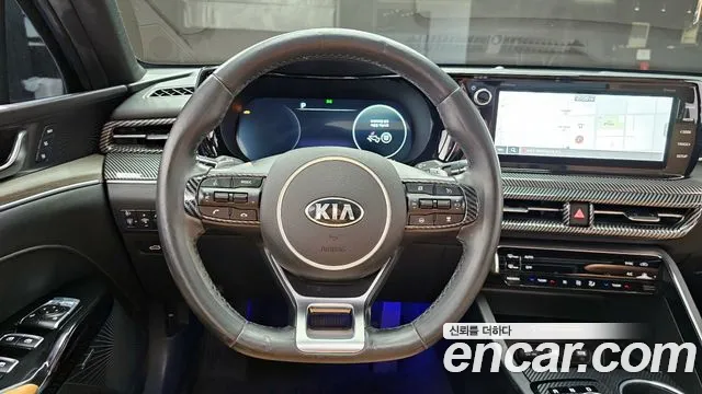 Kia K5 2021 — фото 13