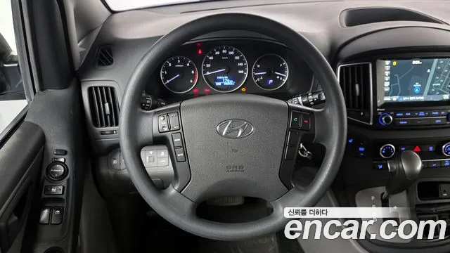 Hyundai Starex 2018 — фото 14