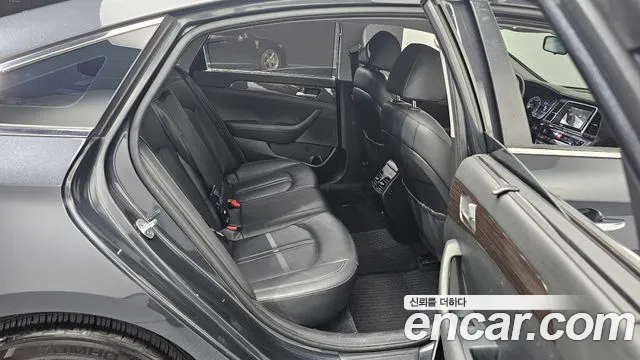 Hyundai Sonata 2018 — фото 11