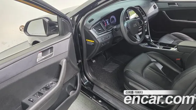Hyundai Sonata 2018 — фото 11