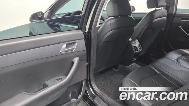 Hyundai Sonata 2018 — фото 19
