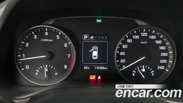 Hyundai AVANTE 2018 — фото 11