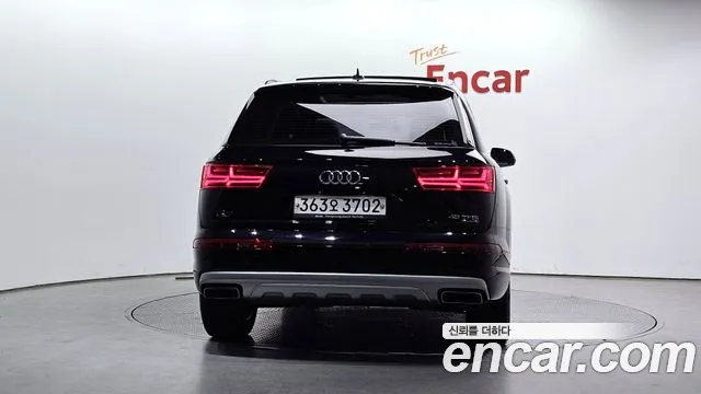 Audi Q7 2019 — фото 4