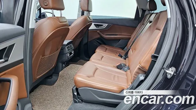 Audi Q7 2019 — фото 16