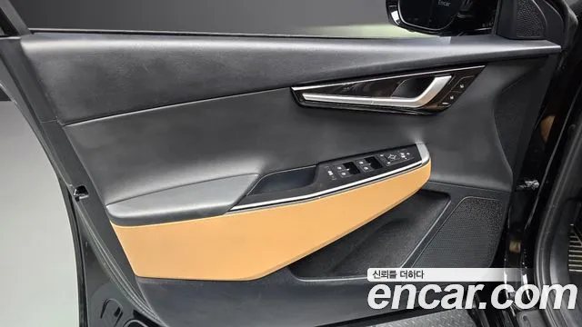 Kia EV6 2023 — фото 14