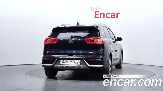 Kia Niro 2018 — фото 4